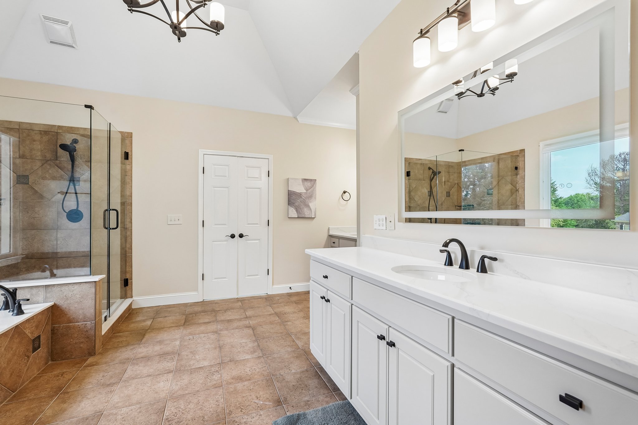 205 Fairway Overlook D-S2209-038.jpg