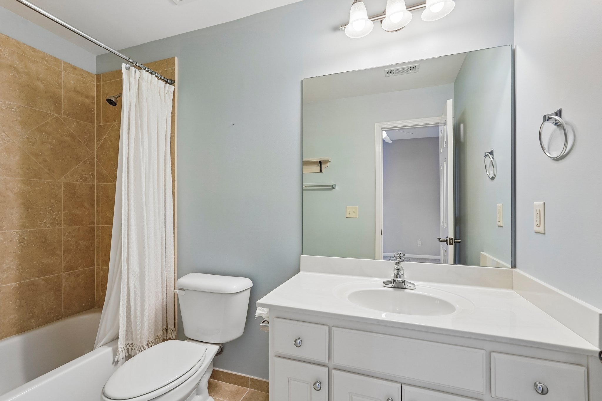 205 Fairway Overlook D-S2209-055.jpg