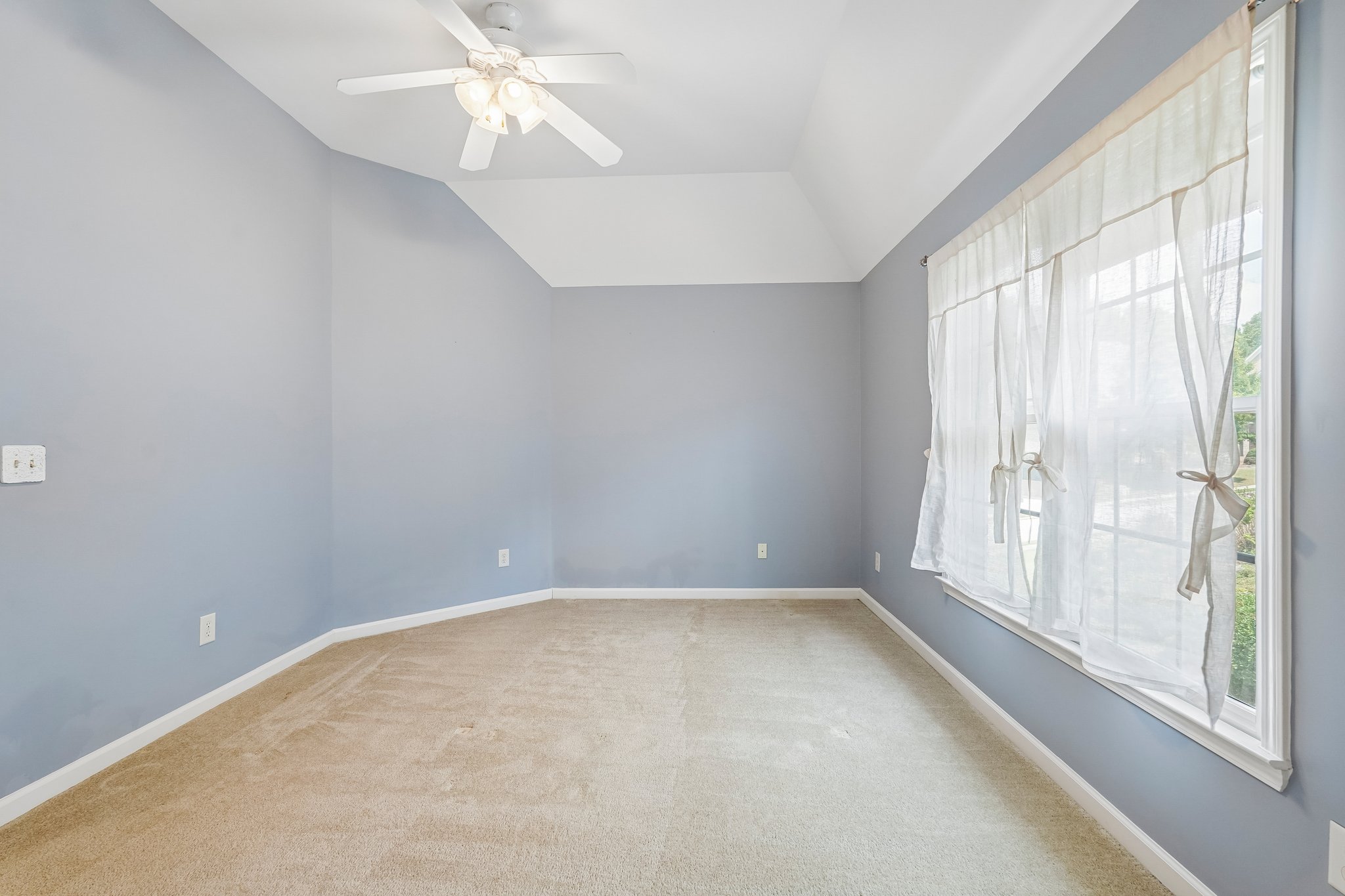 205 Fairway Overlook D-S2209-062.jpg
