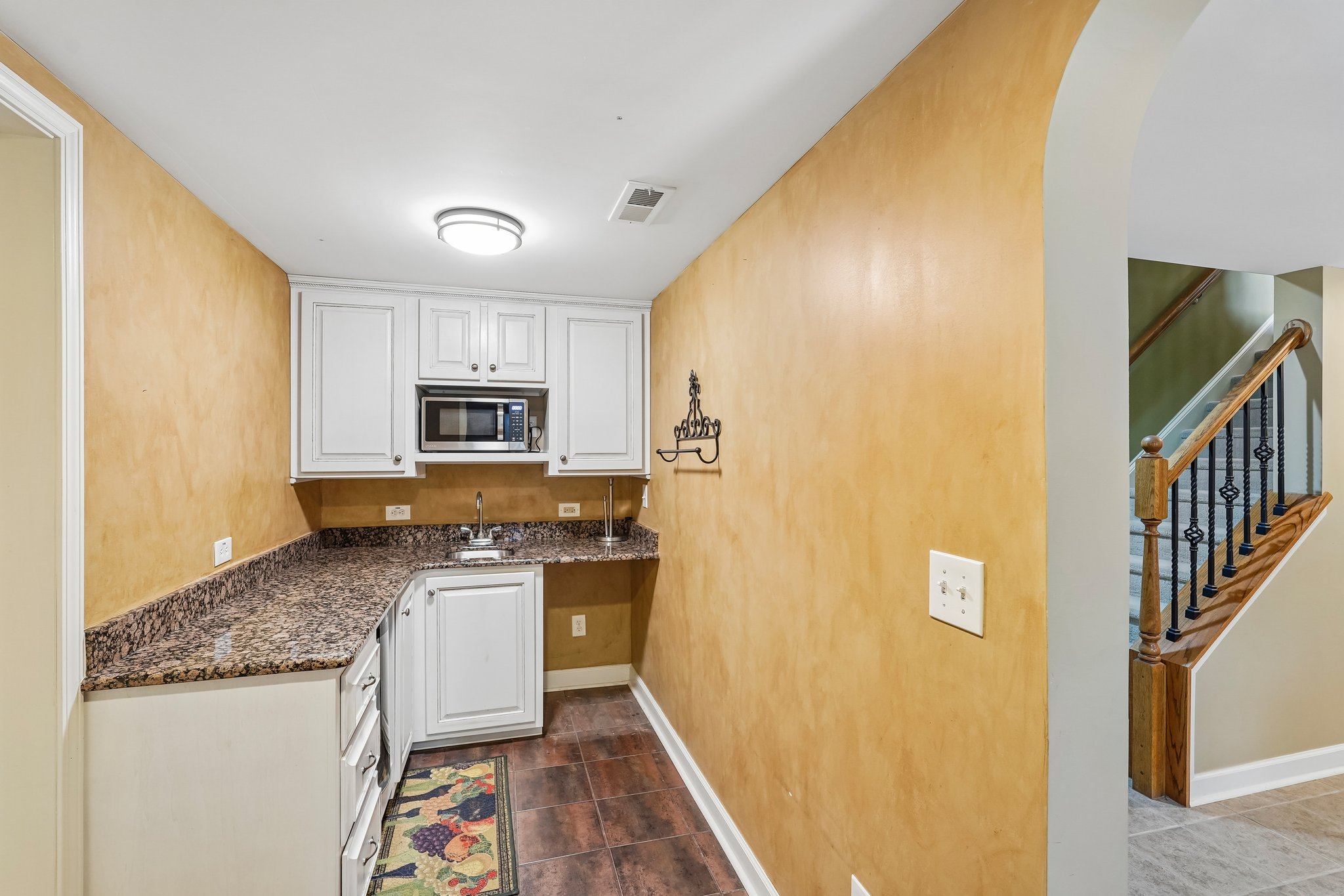 205 Fairway Overlook D-S2209-076.jpg