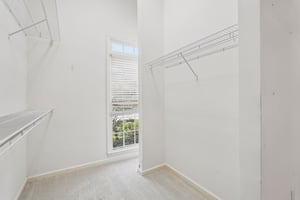 205 Fairway Overlook D-S2209-045.jpg