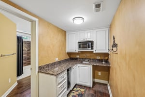 205 Fairway Overlook D-S2209-077.jpg