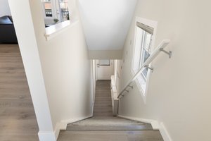  Photo 36