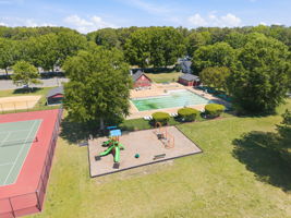  Photo 42