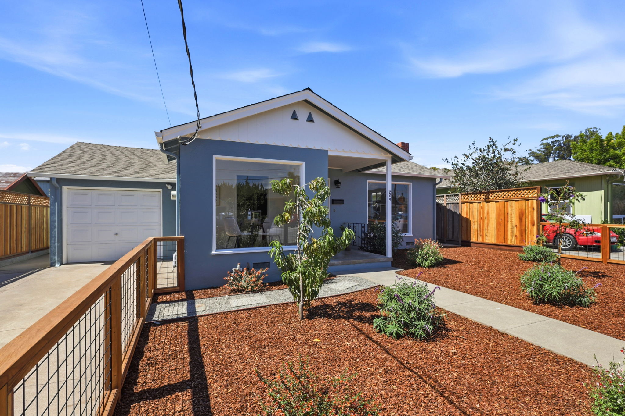 005_F8_205 Miramar Dr