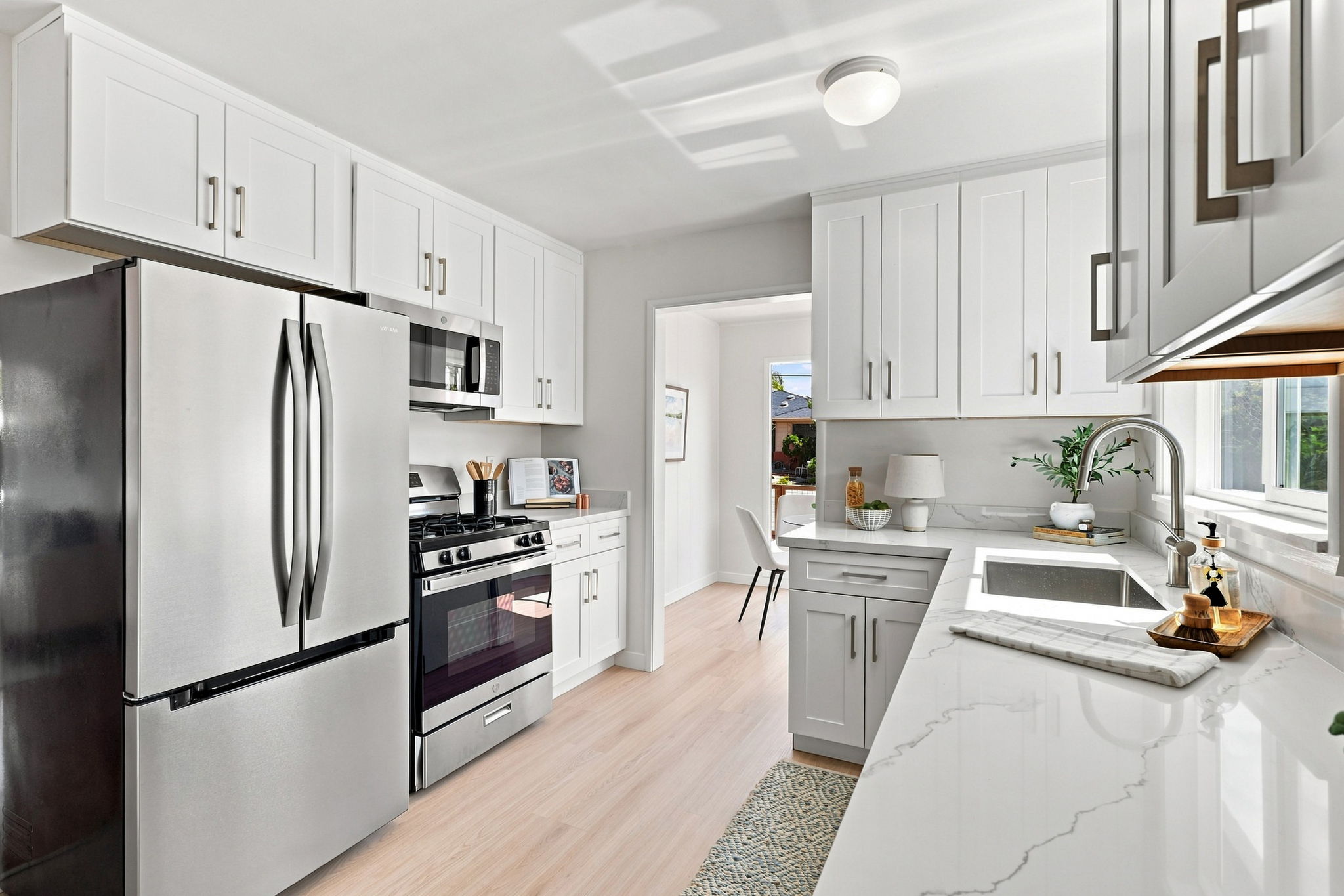 013_F8_205 Miramar Dr