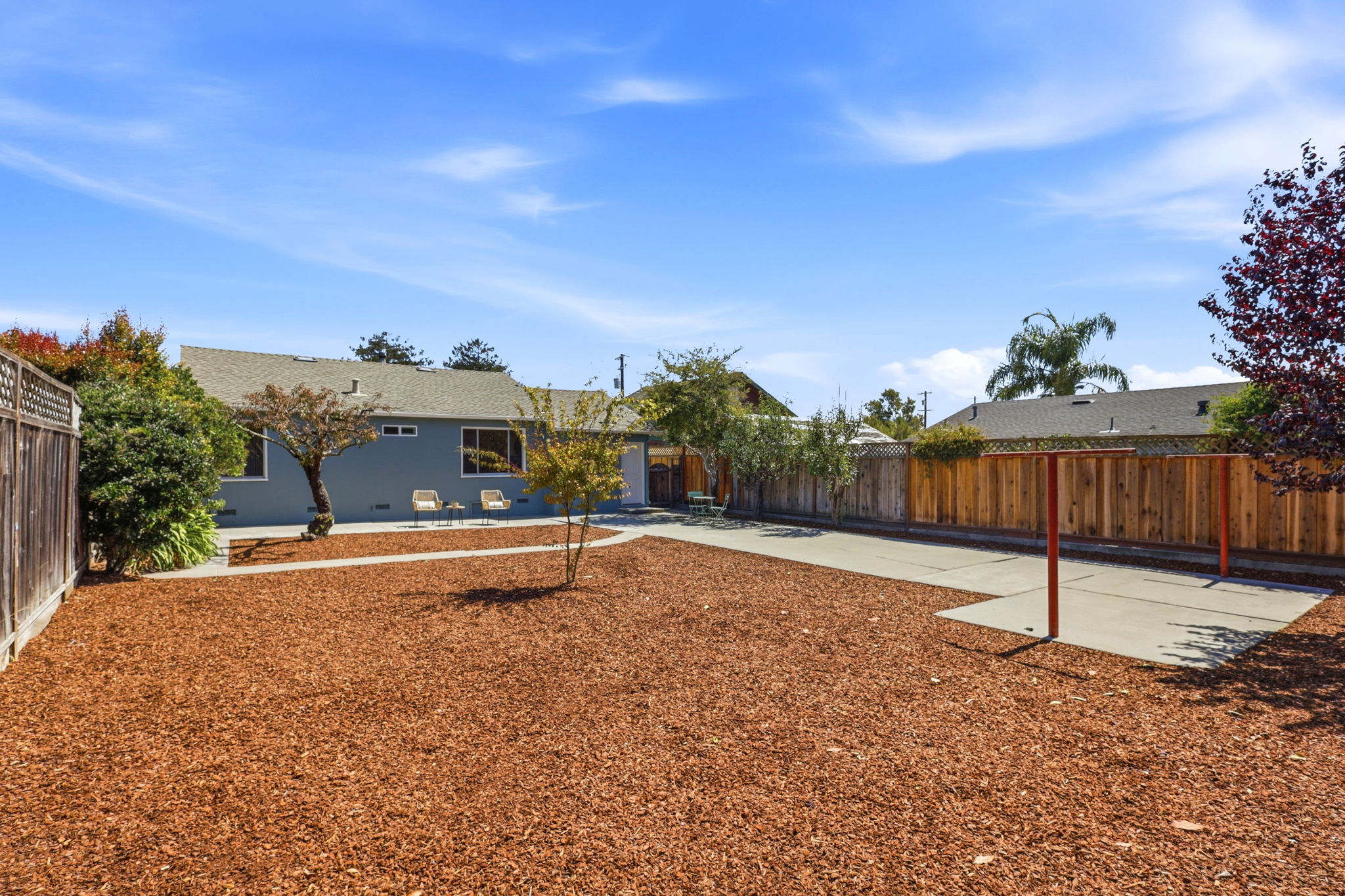 033_F8_205 Miramar Dr