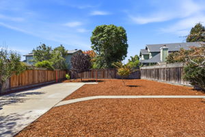 026_F8_205 Miramar Dr