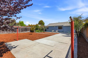 031_F8_205 Miramar Dr