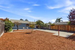 033_F8_205 Miramar Dr