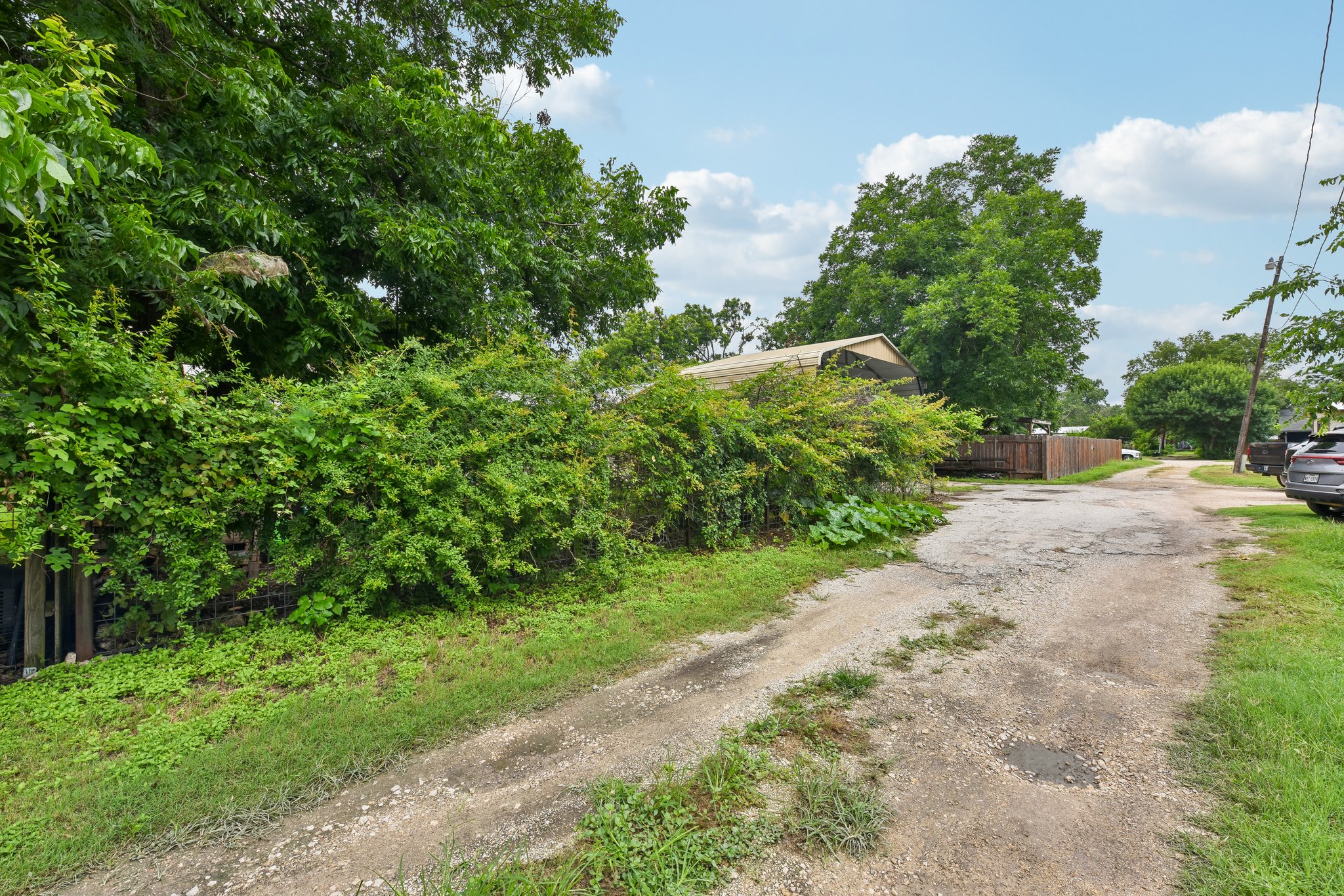 N Ave E-S2206-047.jpg
