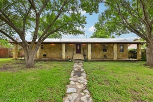 N Ave E-S2206-001.jpg
