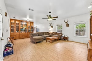 N Ave E-S2206-013.jpg