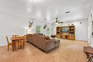 N Ave E-S2206-017.jpg