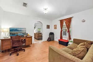N Ave E-S2206-029.jpg