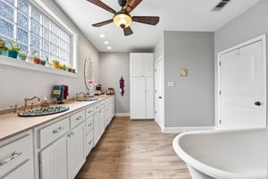 N Ave E-S2206-040.jpg
