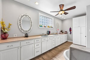 N Ave E-S2206-042.jpg
