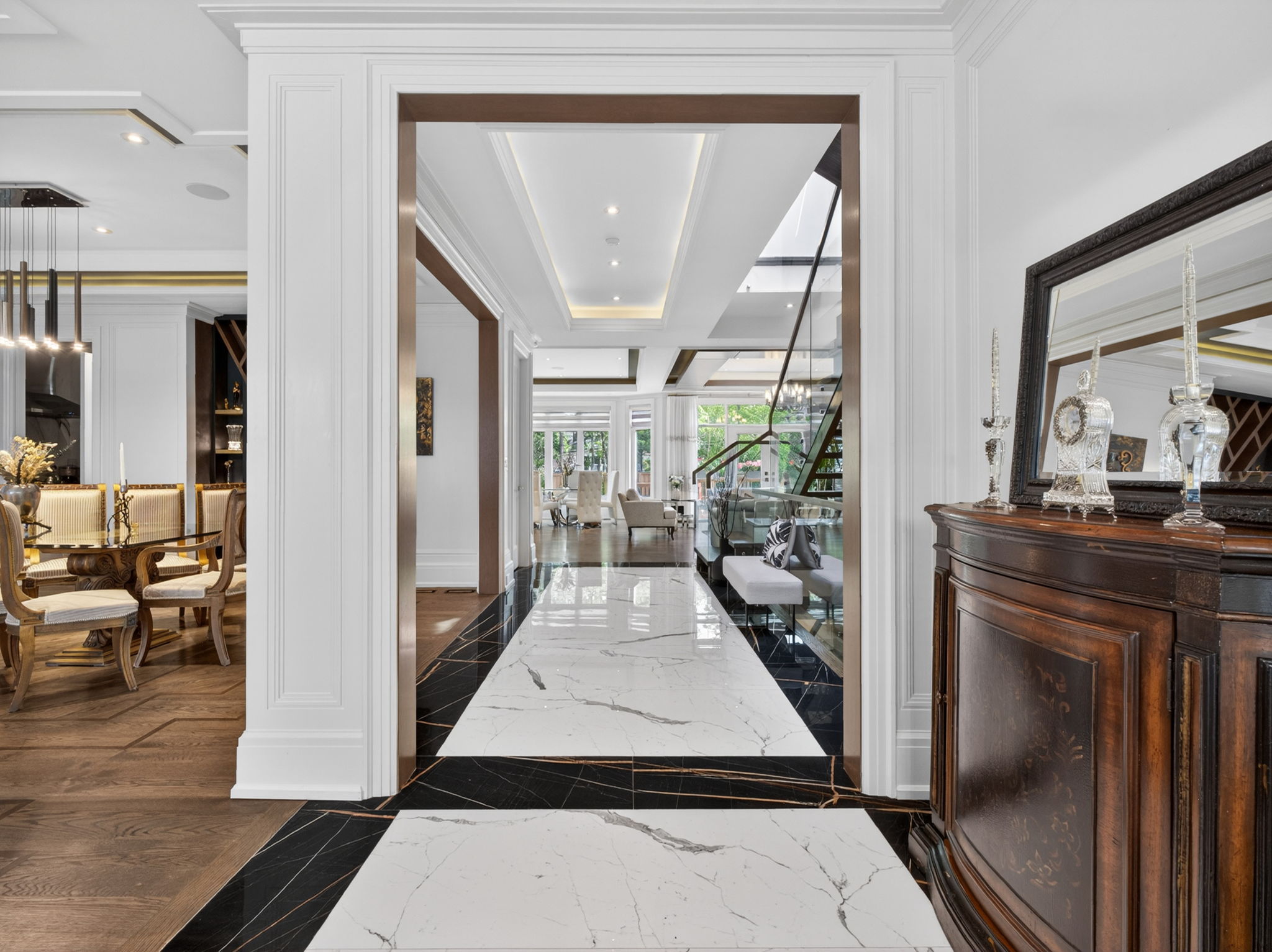 205 Northwood Dr Toronto, ON M2M 2K5
