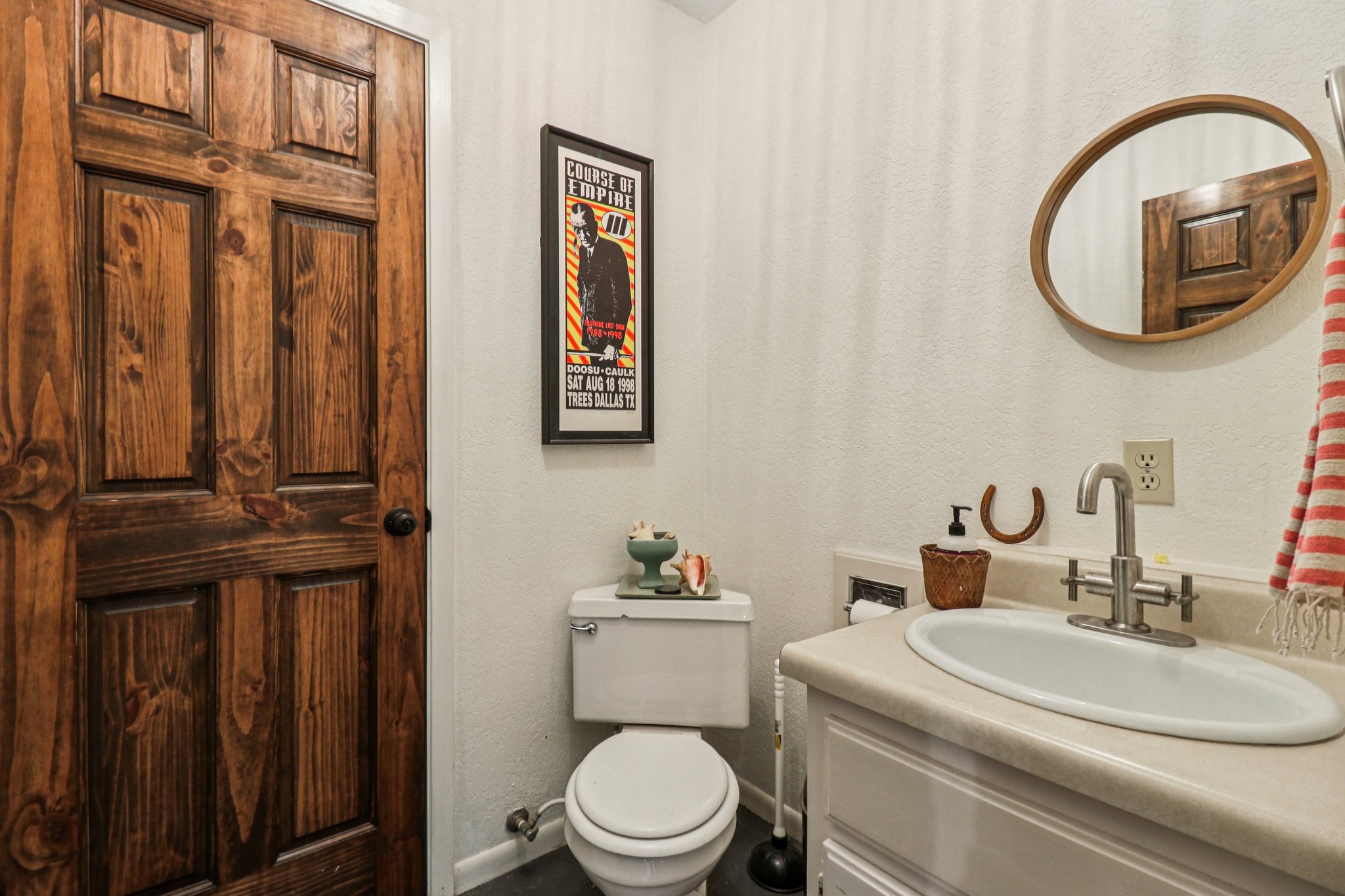 Northwood Hills Dr-S0411-029.jpg