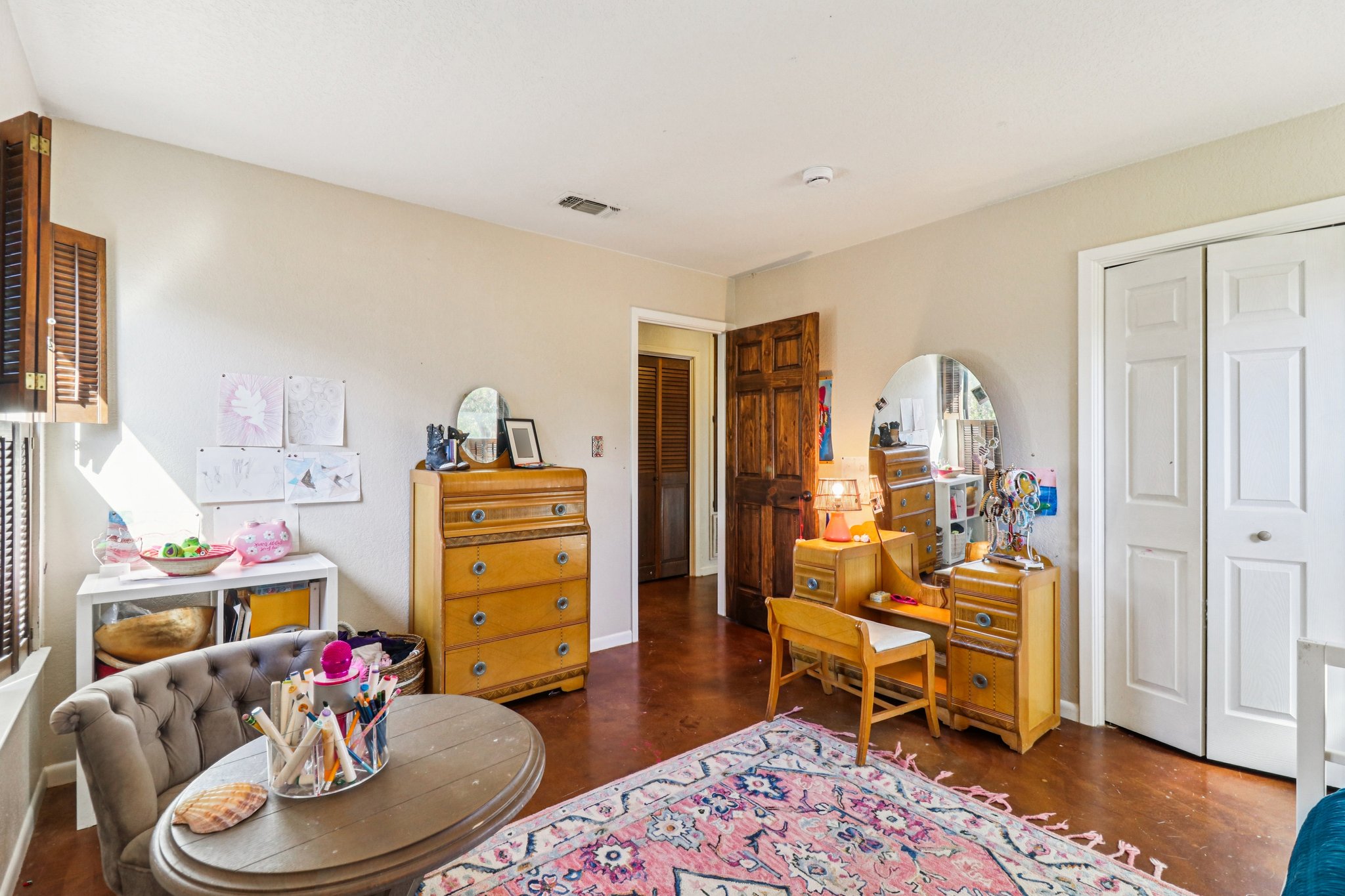 Northwood Hills Dr-S0411-040.jpg