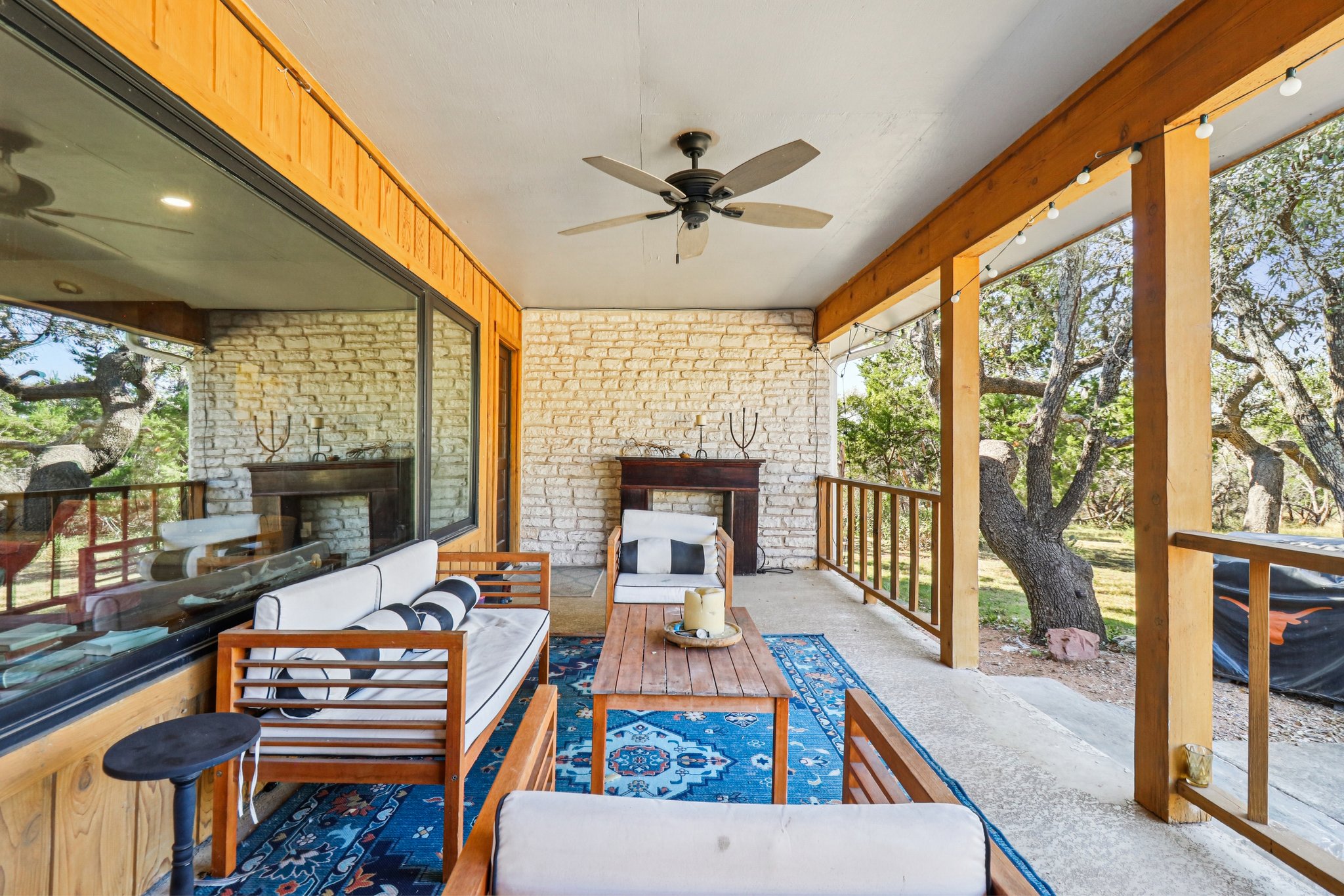 Northwood Hills Dr-S0411-044.jpg