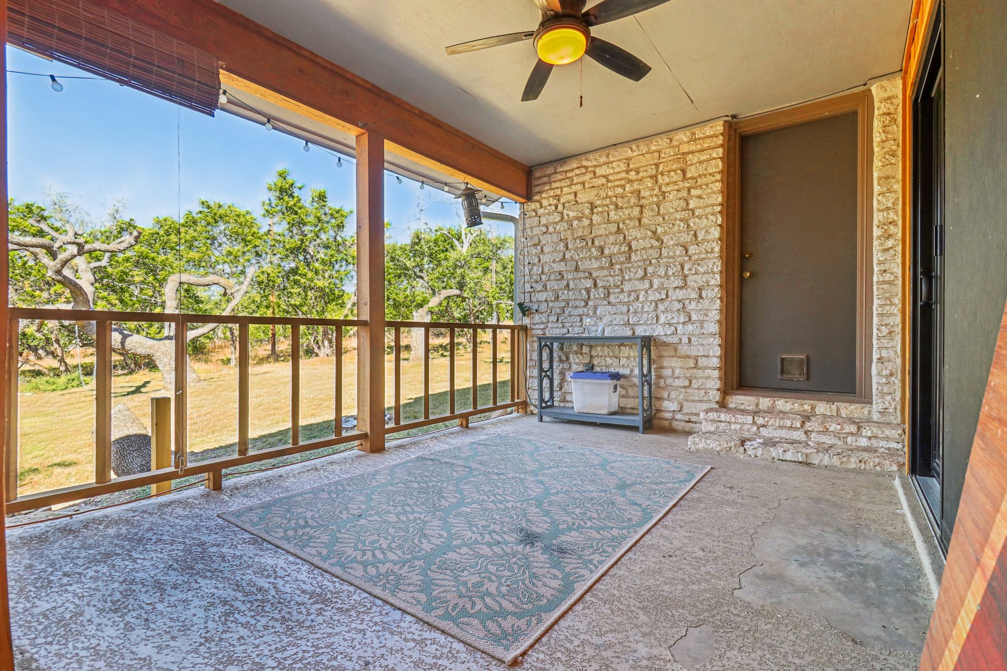 Northwood Hills Dr-S0411-045.jpg