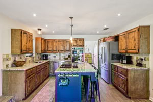 Northwood Hills Dr-S0411-025.jpg