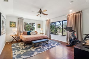 Northwood Hills Dr-S0411-030.jpg