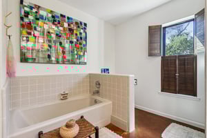 Northwood Hills Dr-S0411-033.jpg