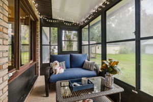 Screened-in Porch