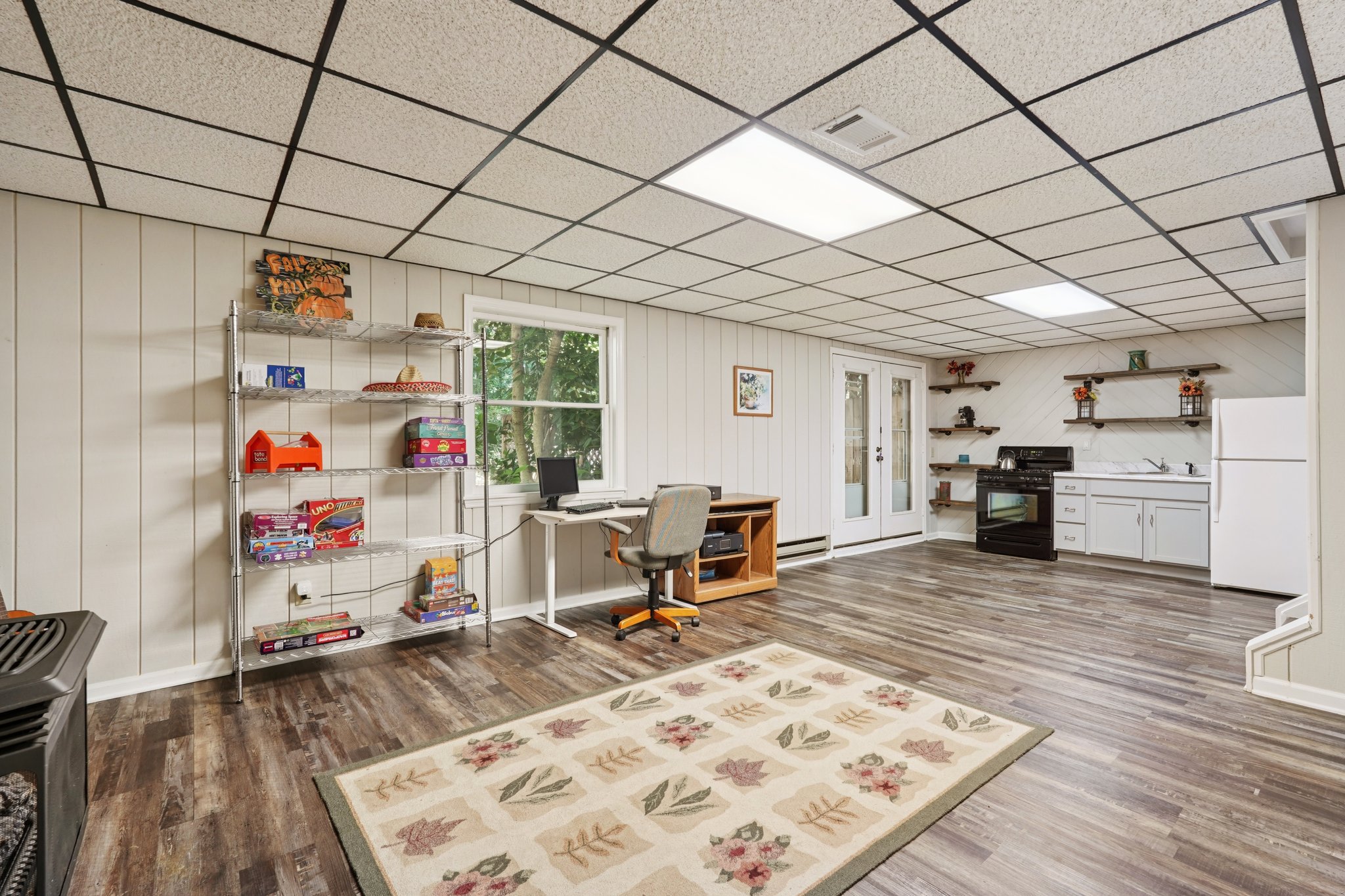 Pine Lake Dr-2406-056.jpg