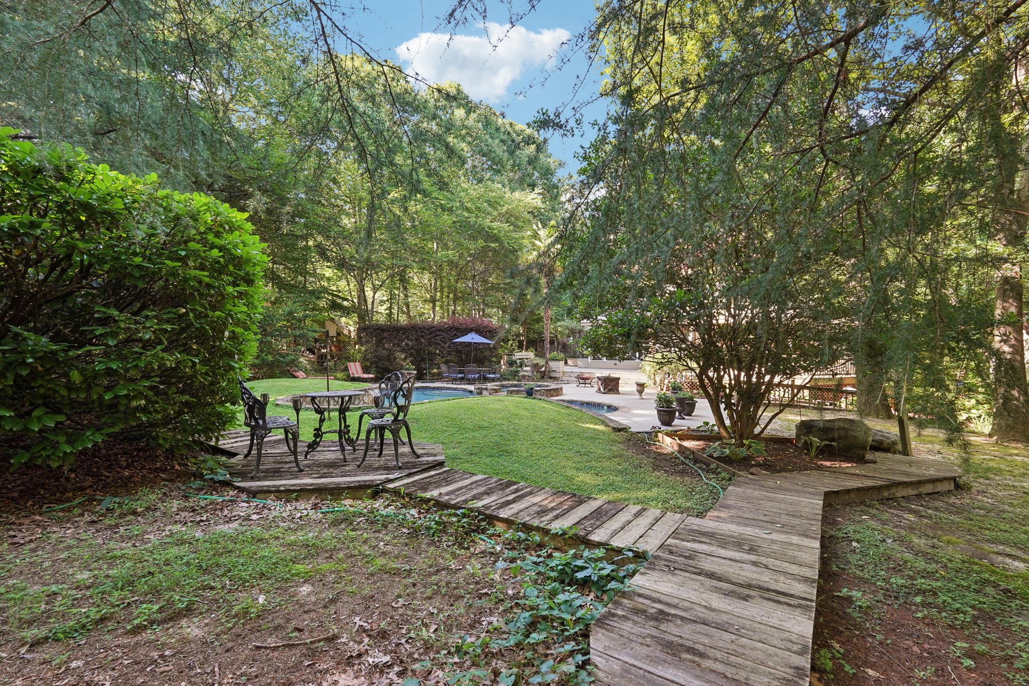 Pine Lake Dr-2406-086.jpg