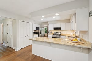 Pine Lake Dr-2406-027.jpg