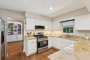 Pine Lake Dr-2406-029.jpg
