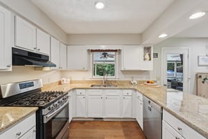 Pine Lake Dr-2406-030.jpg
