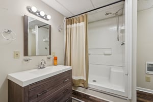 Pine Lake Dr-2406-061.jpg