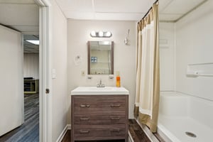 Pine Lake Dr-2406-063.jpg