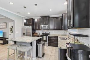 Richmond Dr-S2506-014.jpg