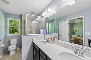 Richmond Dr-S2506-030.jpg