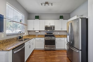 Rosana Dr-S2407-017.jpg