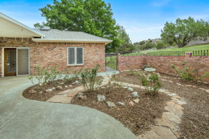 205 S Timbercreek Dr 08