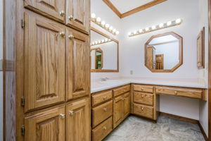 205 S Timbercreek Dr 19
