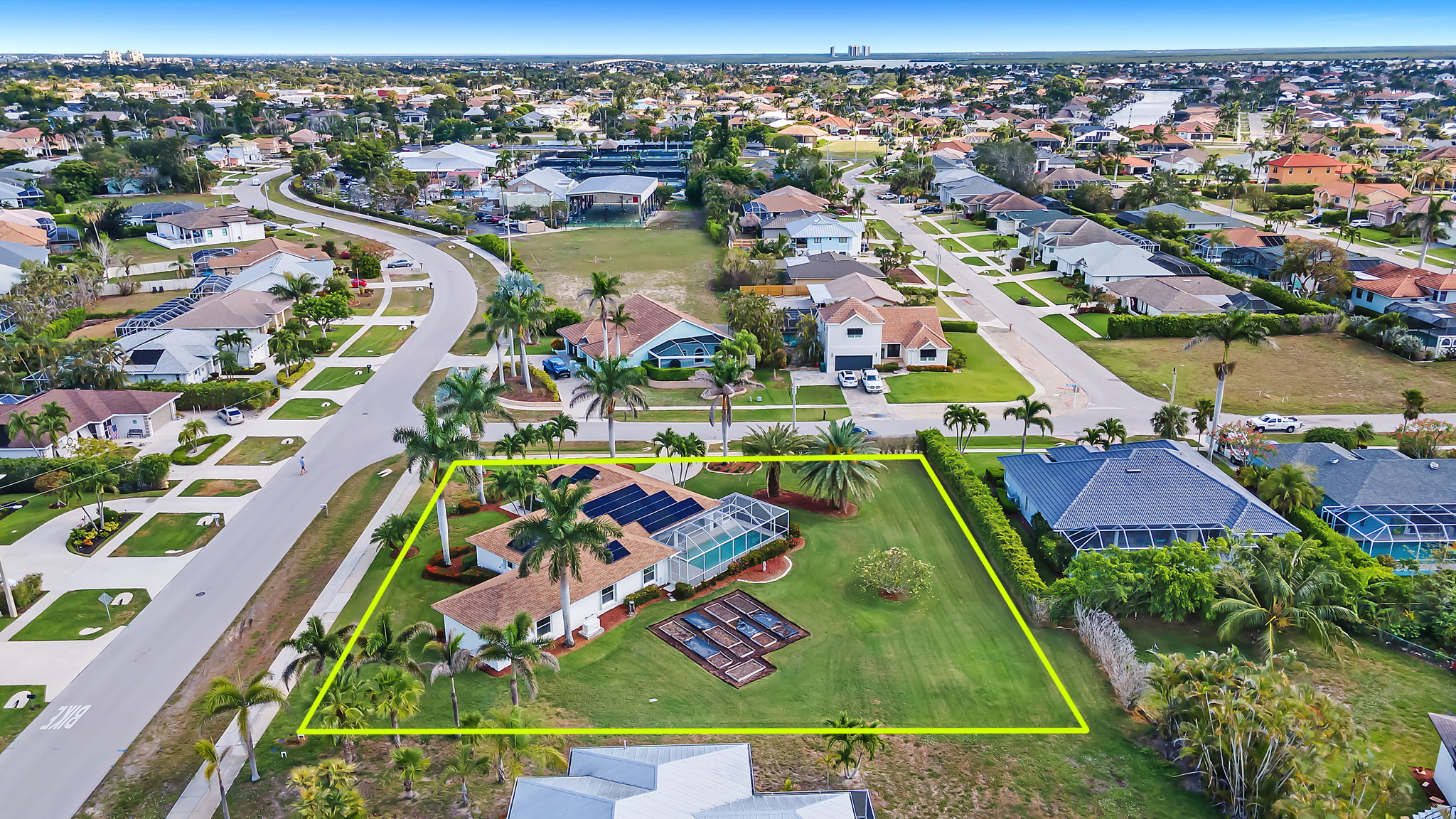 Aerial Back Exterior 3_With Lot Lines