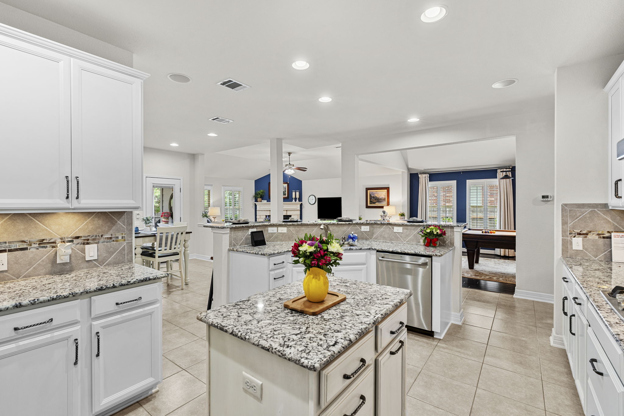 Custom Cabinets & Granite