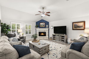Family Room w/ Gas Fireplace