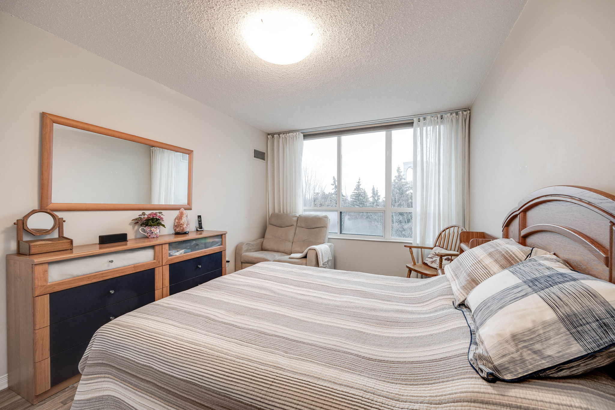 Toronto property showcase — delivered property photograph 22