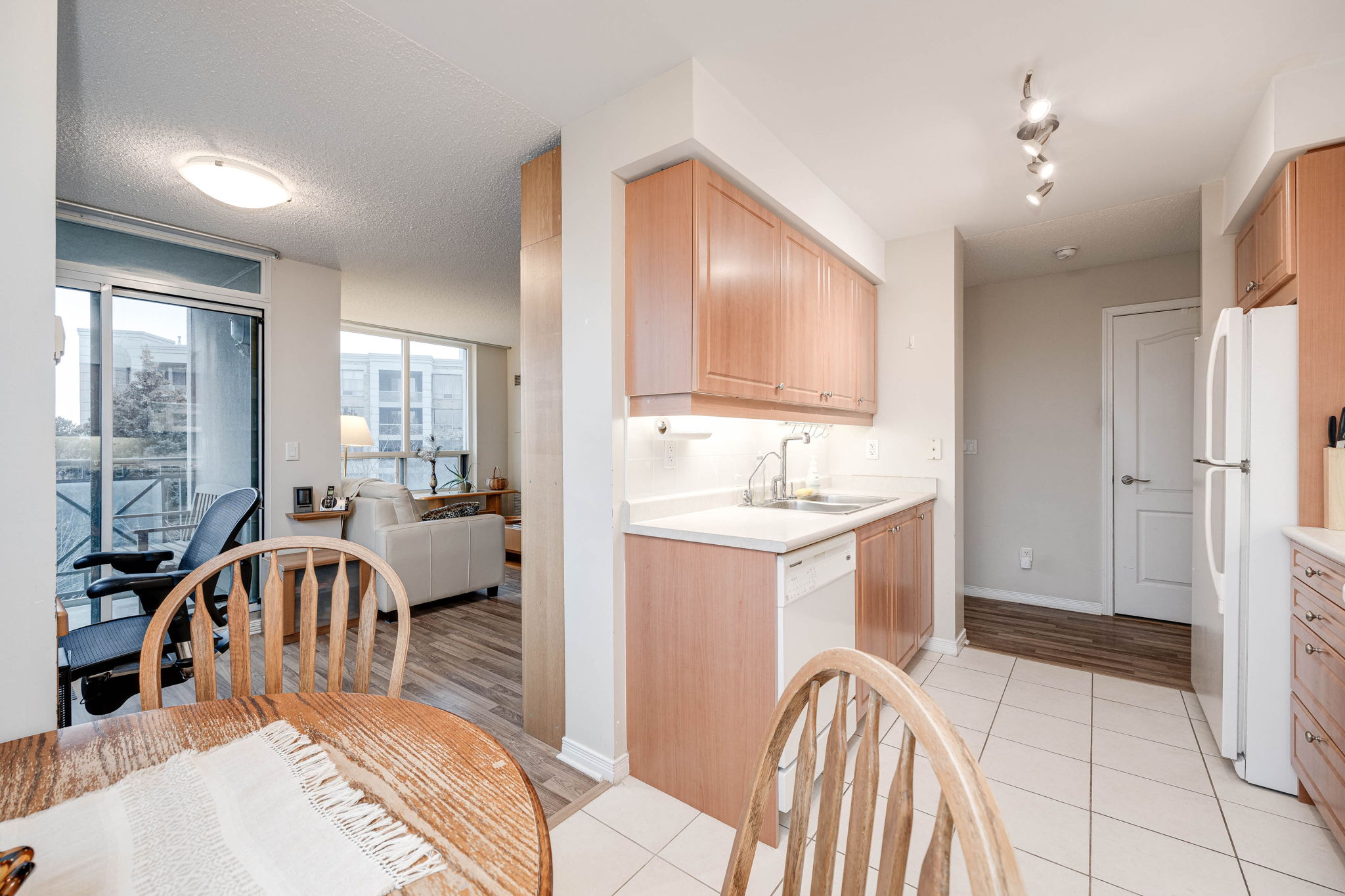 Toronto property showcase — delivered property photograph 13