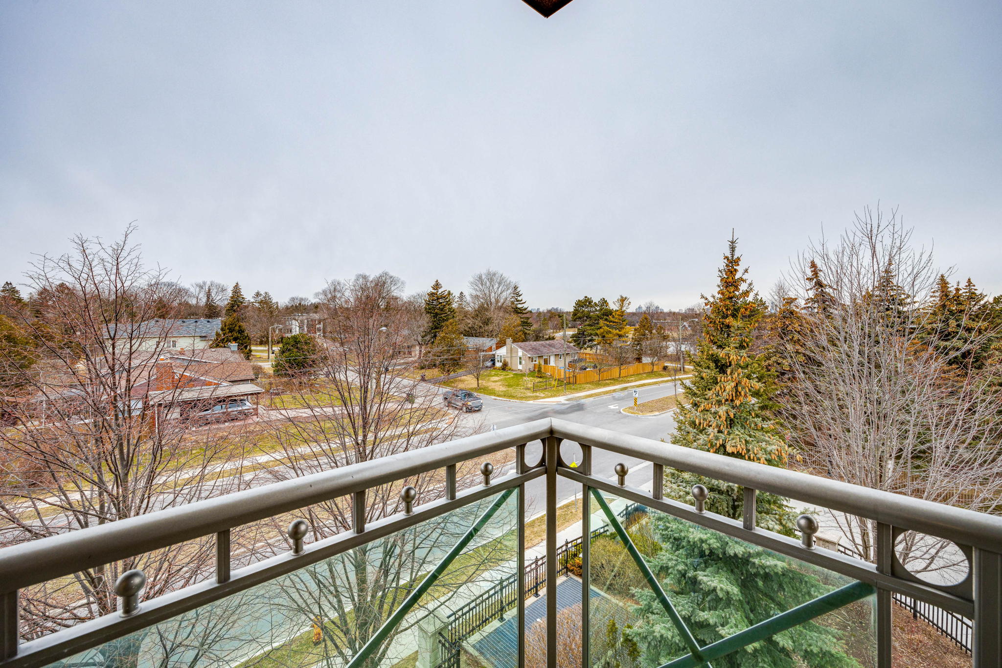 Toronto property showcase — delivered property photograph 27