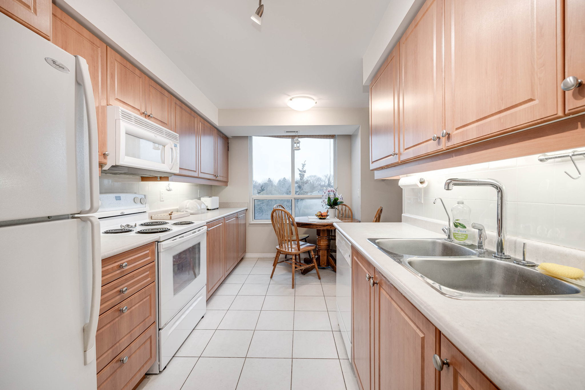 Toronto property showcase — delivered property photograph 15