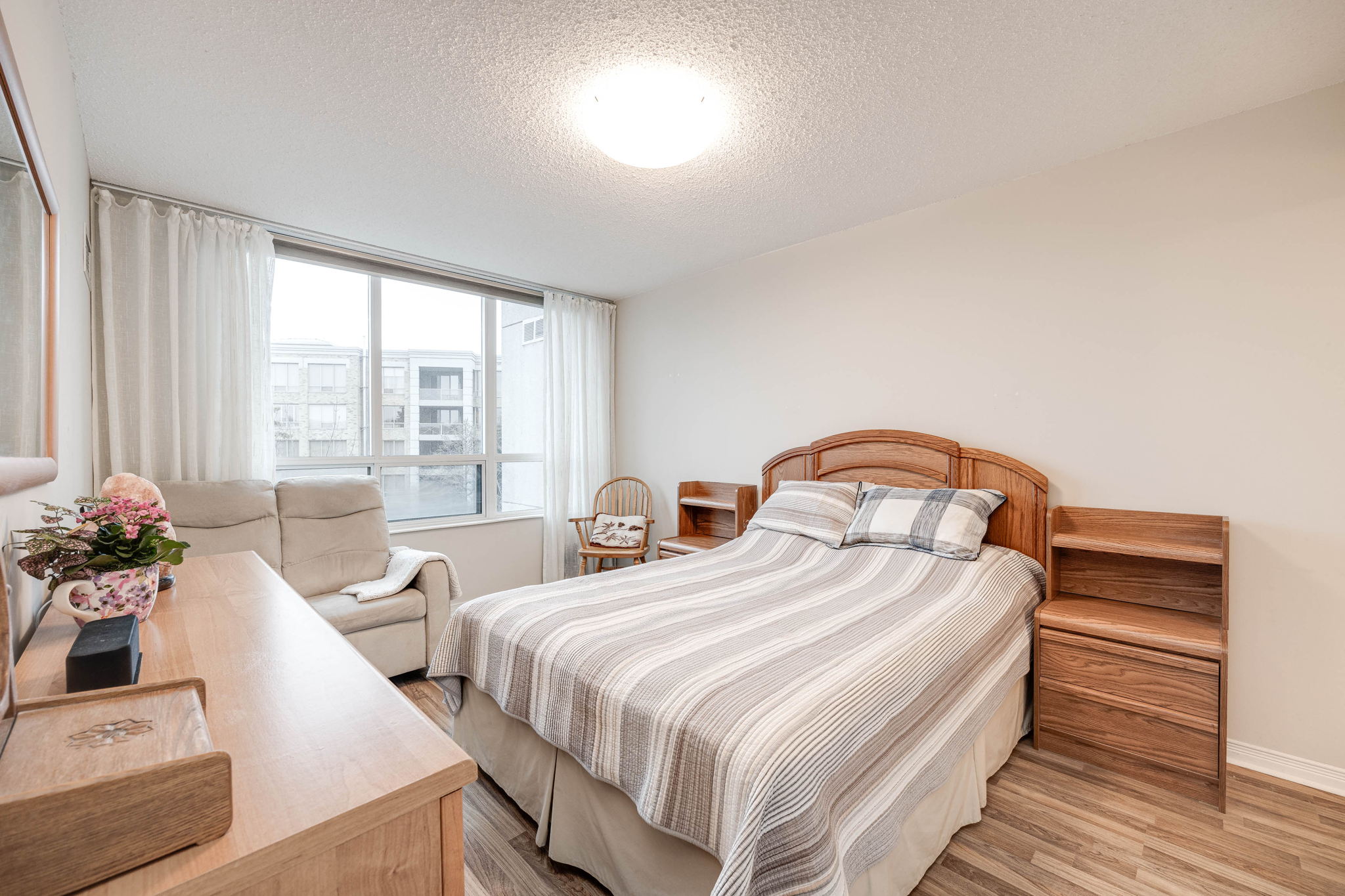 Toronto property showcase — delivered property photograph 21